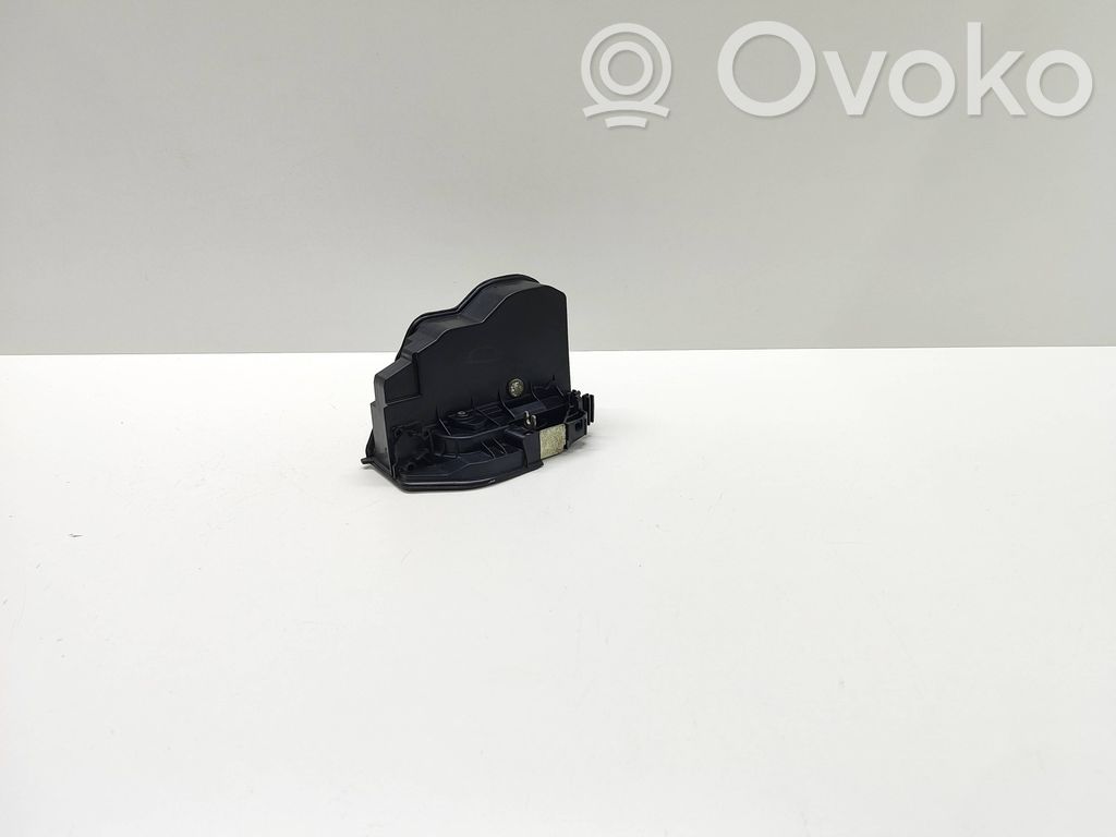 BMW 5 F10 F11 Serrure de porte avant 
