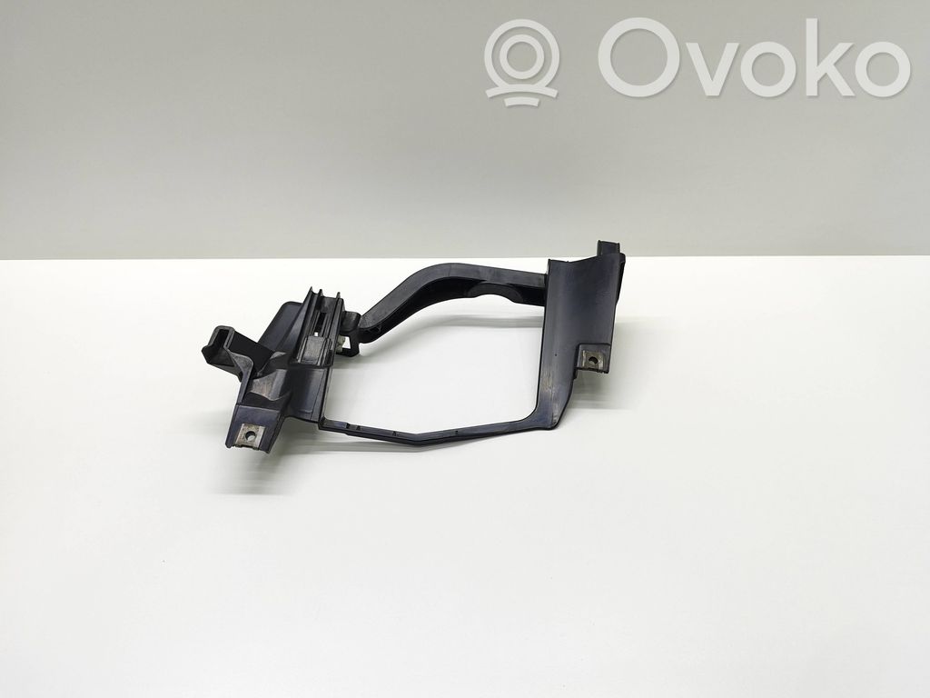 BMW 5 E60 E61 Ajovalon kannake 