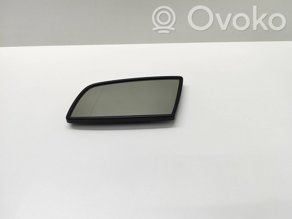 Sivupeilin lasi   27219,27221