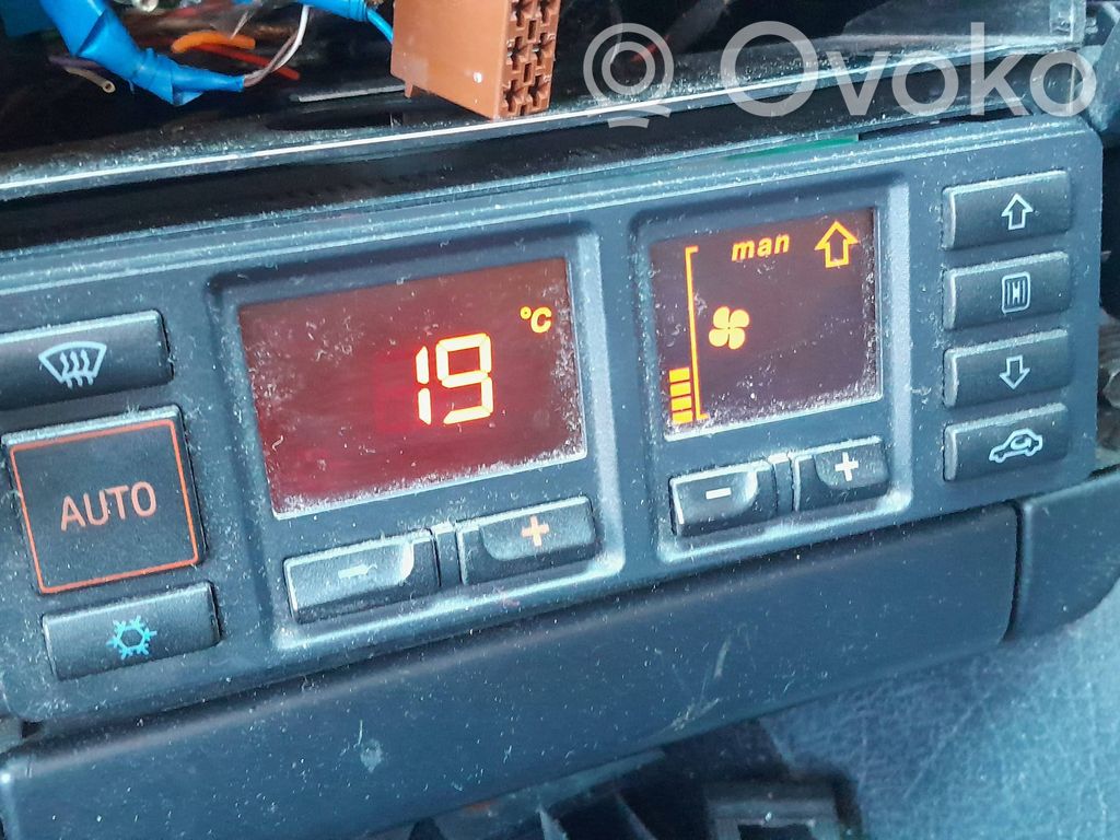 Audi 100 S4 C4 Climate control unit 