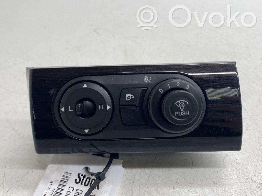 Chevrolet Captiva Wing mirror switch 