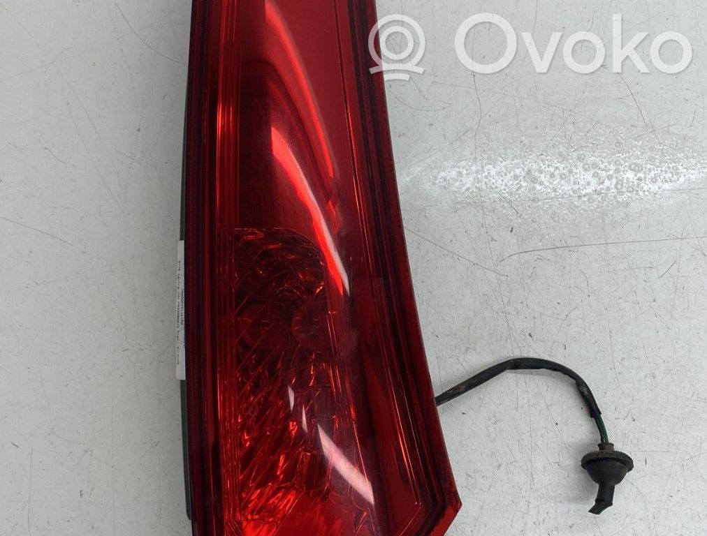 KIA Ceed Luci posteriori del portellone del bagagliaio 