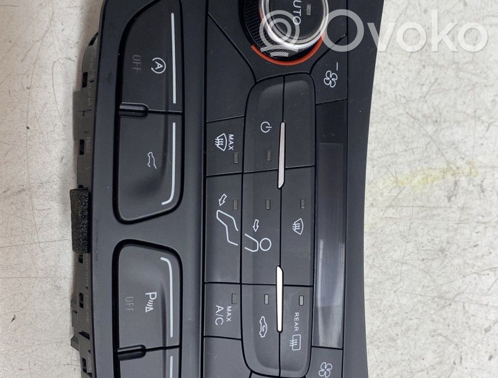 Ford Kuga II Climate control unit 