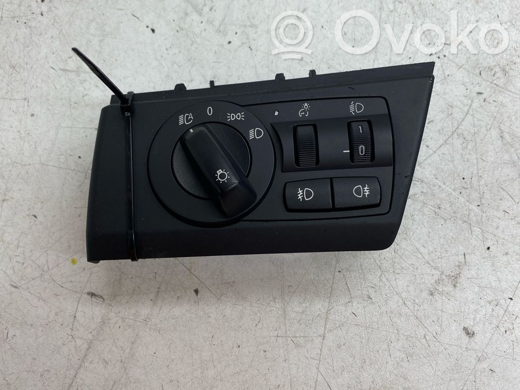 Light switch   61313420273