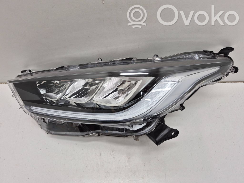 Toyota Yaris XP210 Phare frontale 