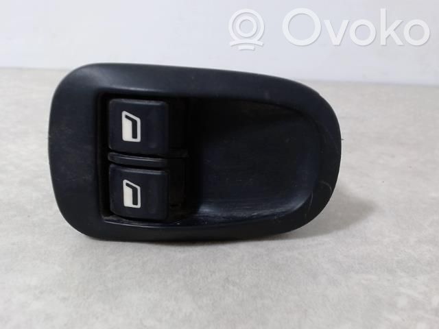 Peugeot 206 Electric window control switch 