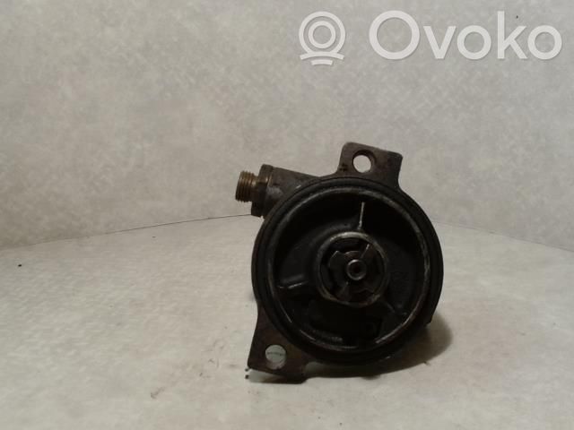 Opel Astra F Vacuum pump 