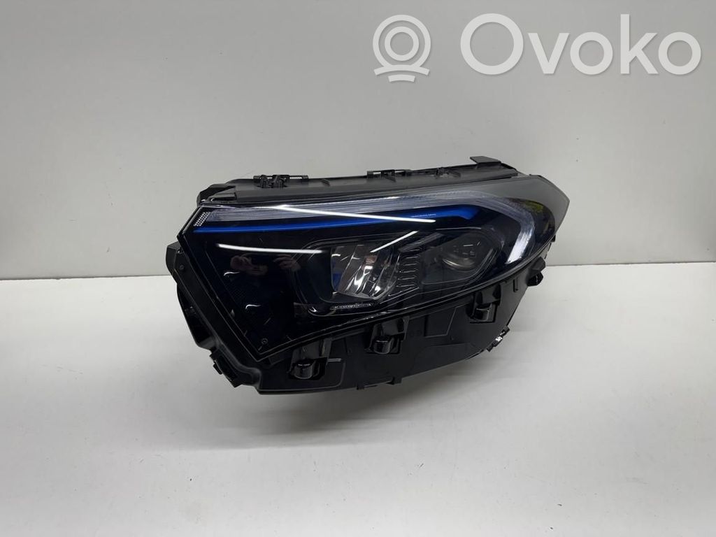 Mercedes-Benz EQA Scheinwerfer 