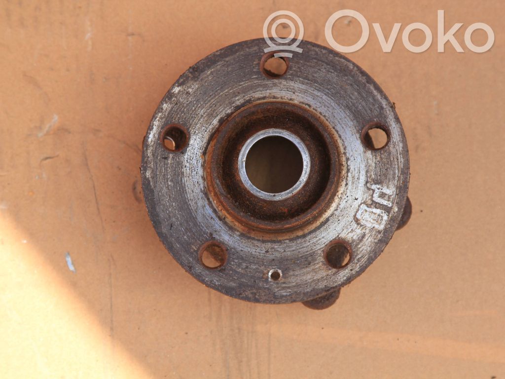 Audi A5 Sportback 8TA Cubo de rueda trasera 