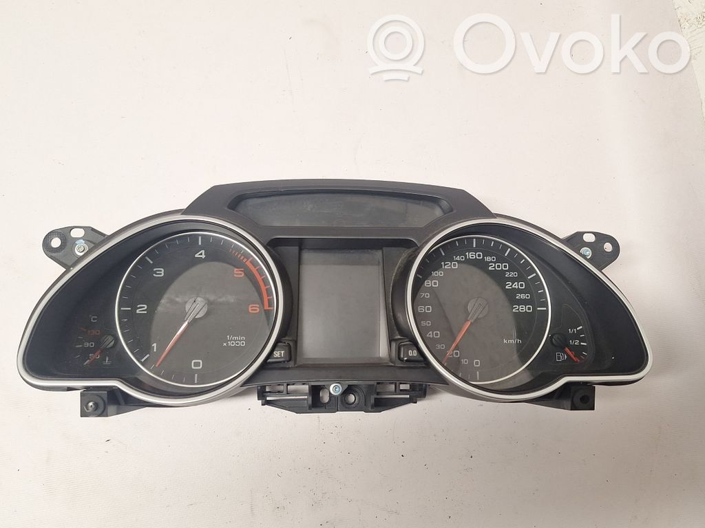 Audi A5 8T 8F Licznik / Prędkościomierz 