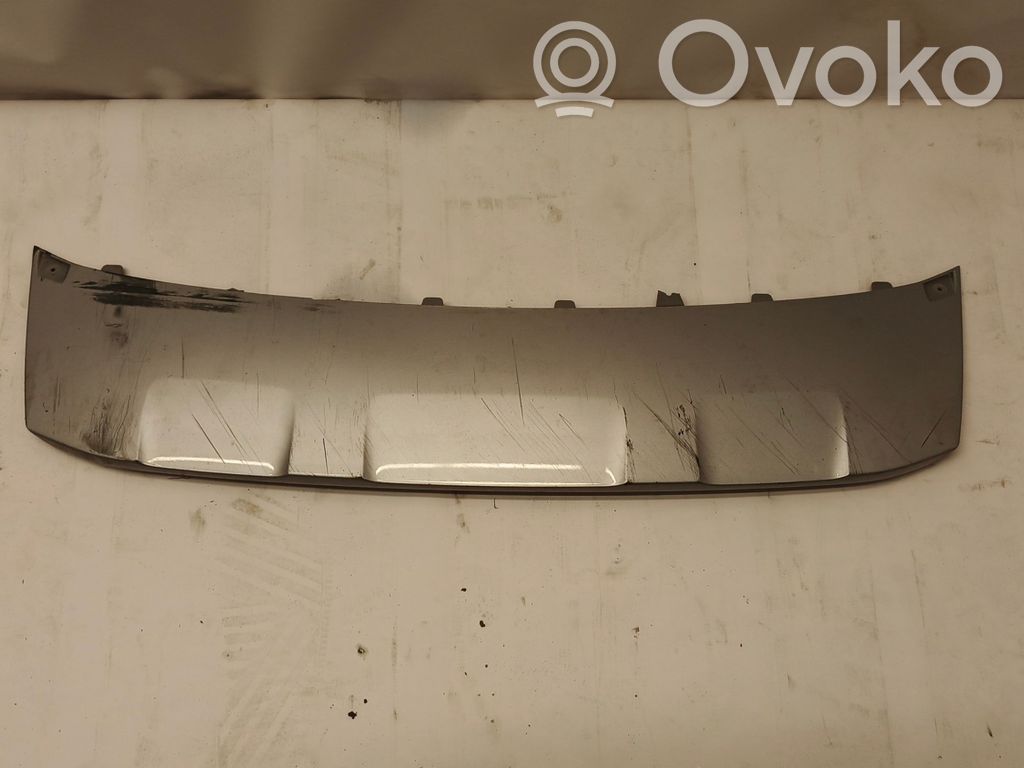 Audi Q3 8U Borde del parachoques delantero 
