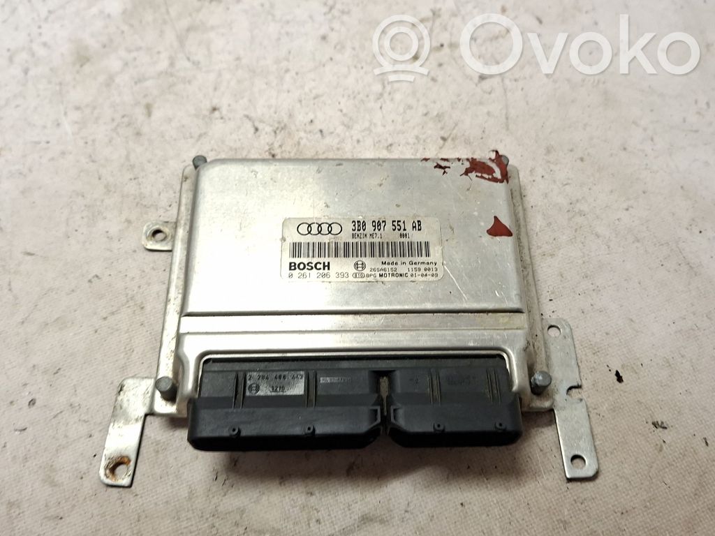 Audi A8 S8 D2 4D Engine control unit/module 