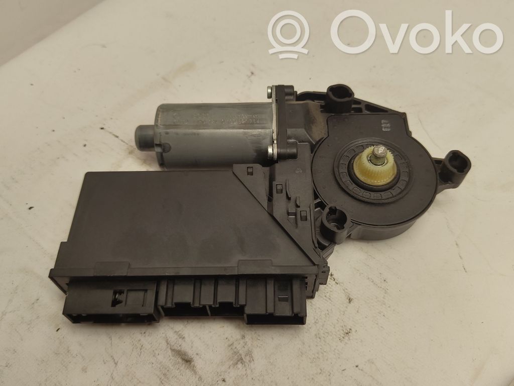 Audi A4 S4 B7 8E 8H Motor macara geam ușă față 
