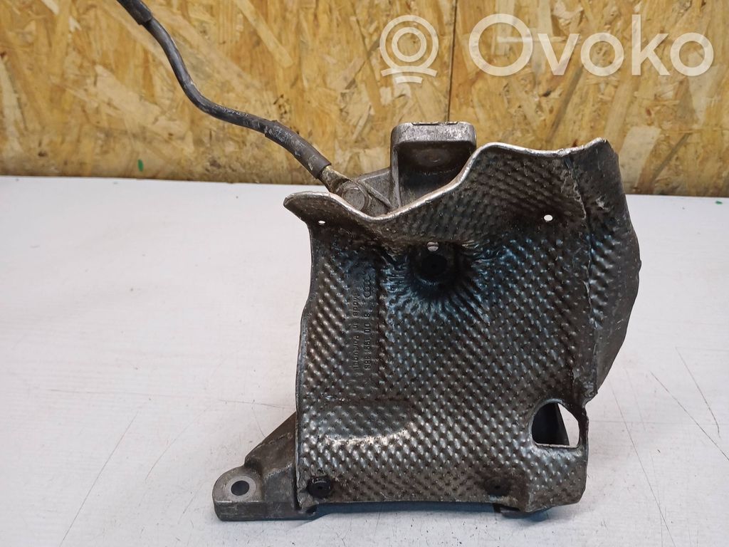 Audi A4 S4 B7 8E 8H Engine mounting bracket 