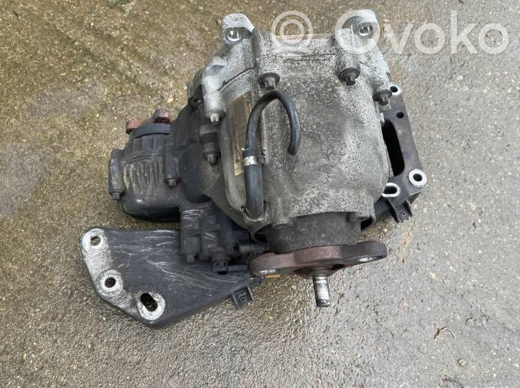 BMW 7 F01 F02 F03 F04 Pavarų dėžės reduktorius (razdatkė) 