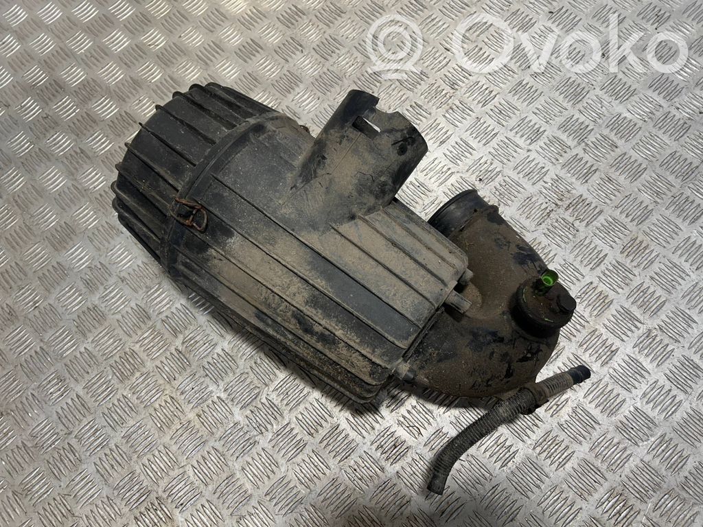 Iveco Daily 3rd gen Luftfilterkasten 