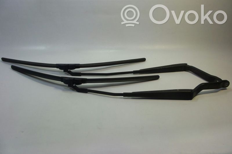 Wischerarm vorne   8200014895G,8200014896G