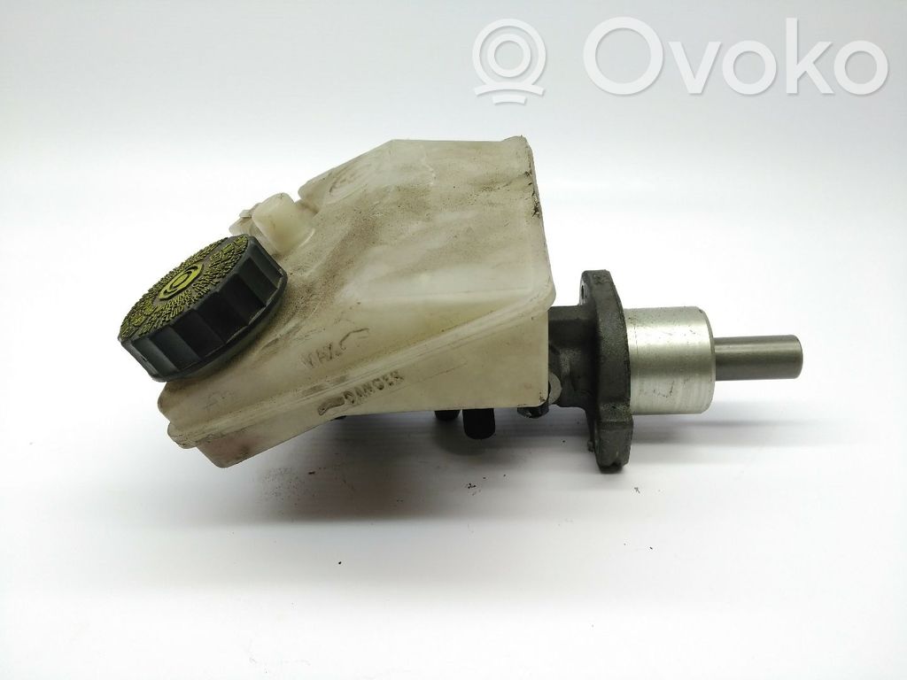 Peugeot 206 Główny cylinder sprzęgła 