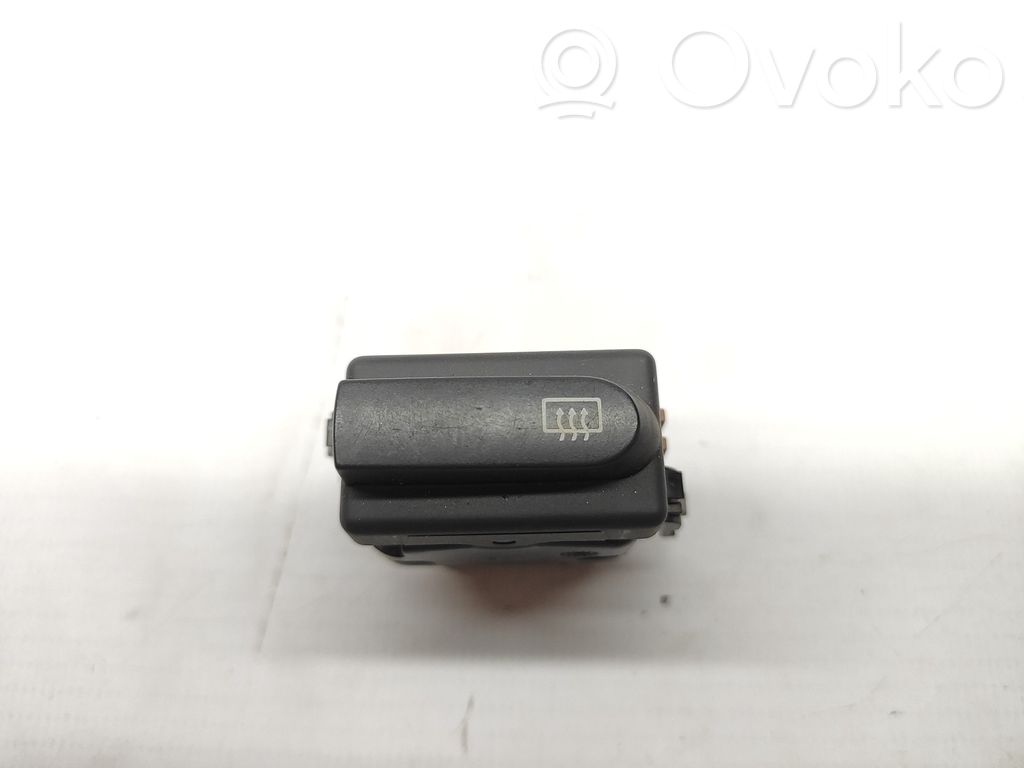 Renault Clio II Windscreen/window heater switch 