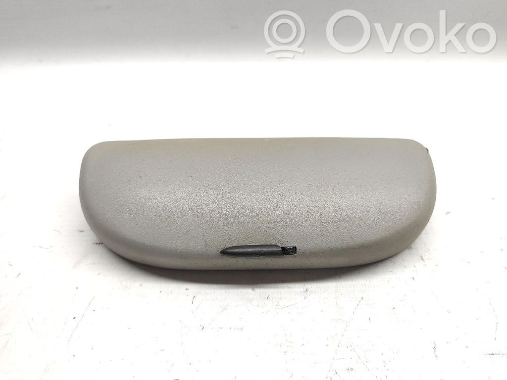 Opel Astra H Glove box 