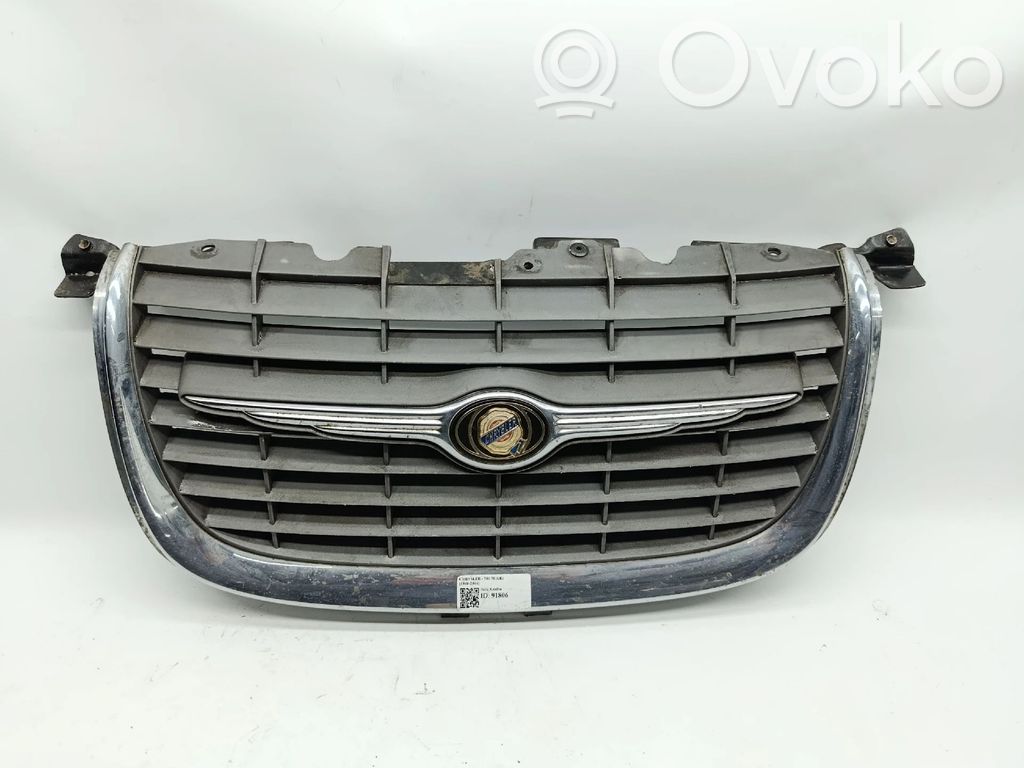 Front grill   4805107,04574824