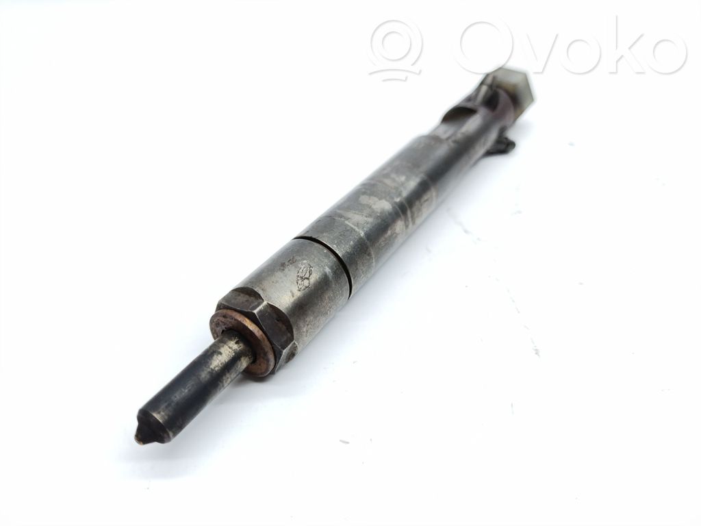 Fuel injector   JBB01702D,LUCAS