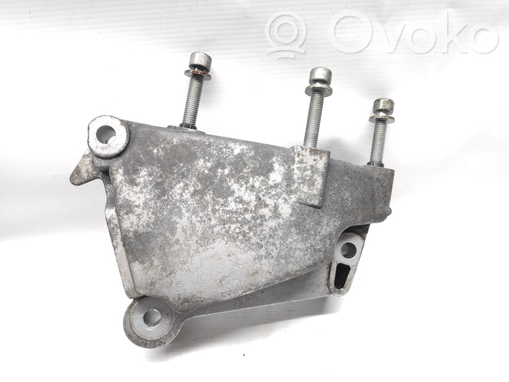 Engine mount bracket   9636977280