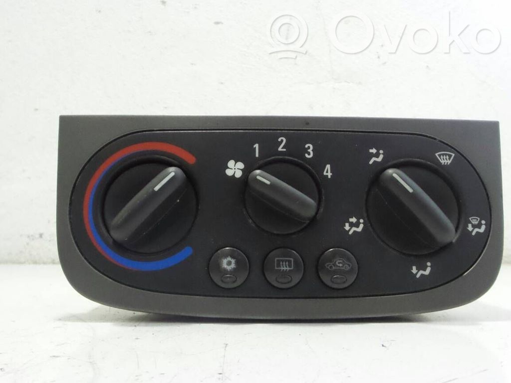 Opel Corsa C Climate control unit 
