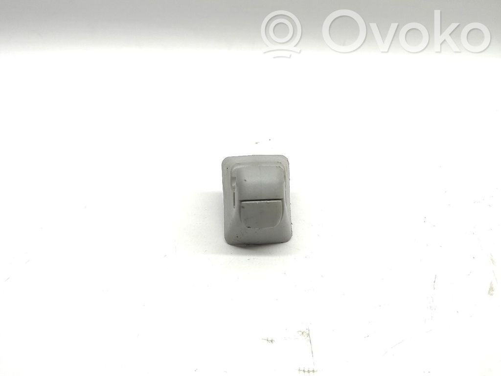Opel Corsa D Clip/gancho/soporte de la visera parasol 