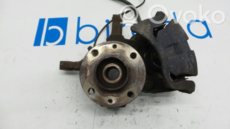 Renault Clio II Achsschenkel vorne 