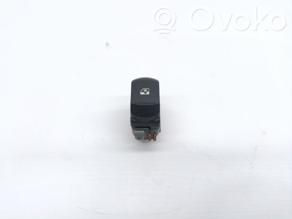Renault Megane II Electric window control switch 