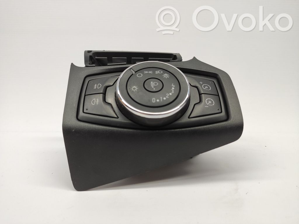 Šviesų jungtukas   BM5T13A024CC,2044625