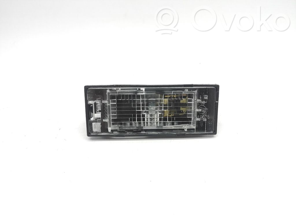 Éclairage de plaque d'immatriculation   8200480127,103F19461960,2651000Q0A,265108474R,4416659,93188920,A4159062300,SEMLAMPADA