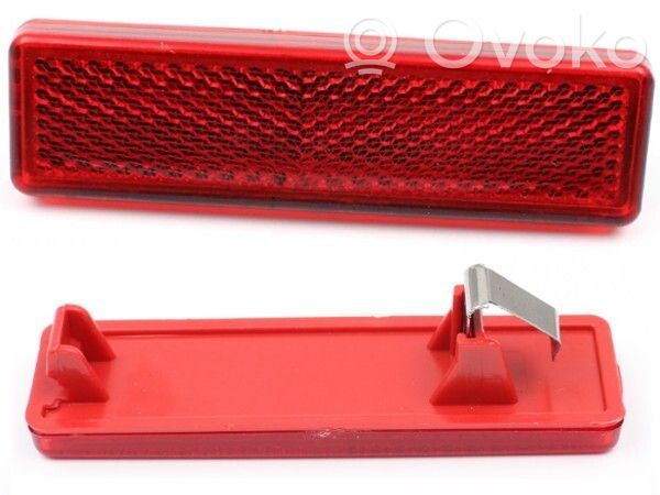 Reflector de faros/luces traseros   7700353184,103F19481383,IGUALAOESQUERDO,KR443