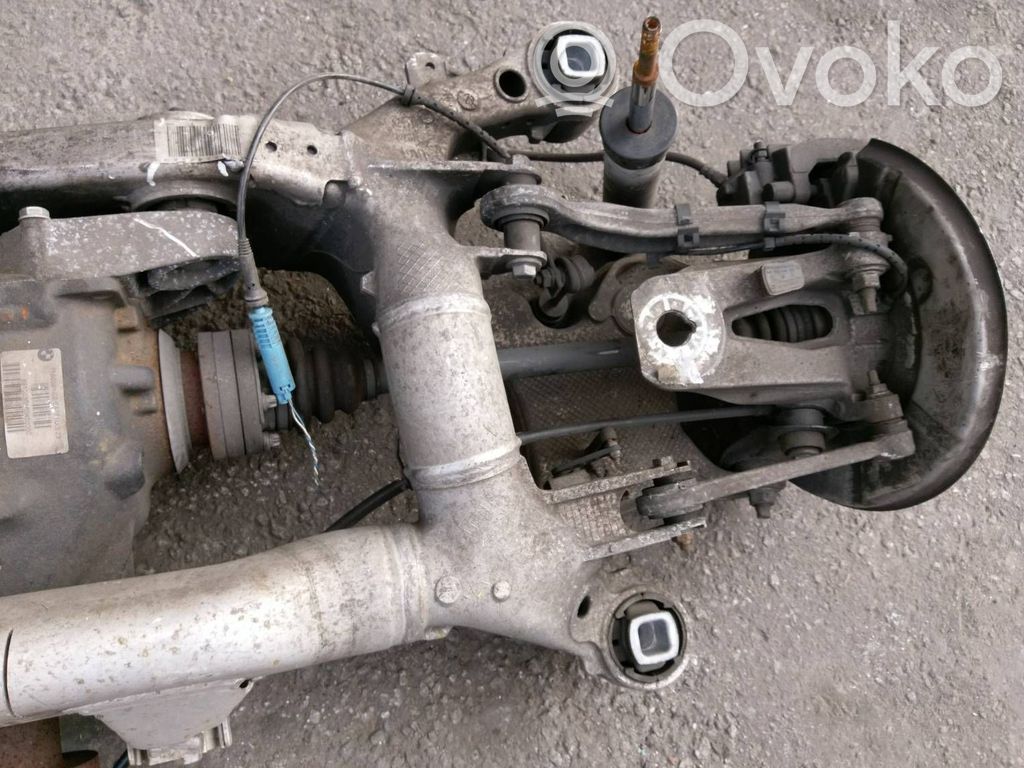 BMW 5 E60 E61 Galinis pusašis 