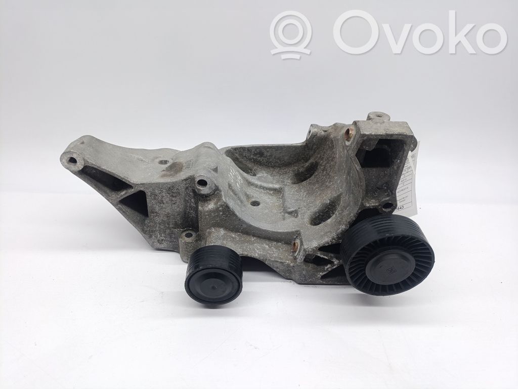 Soporte de montaje del motor   1116780263902,SUPORTEALTERNADOR