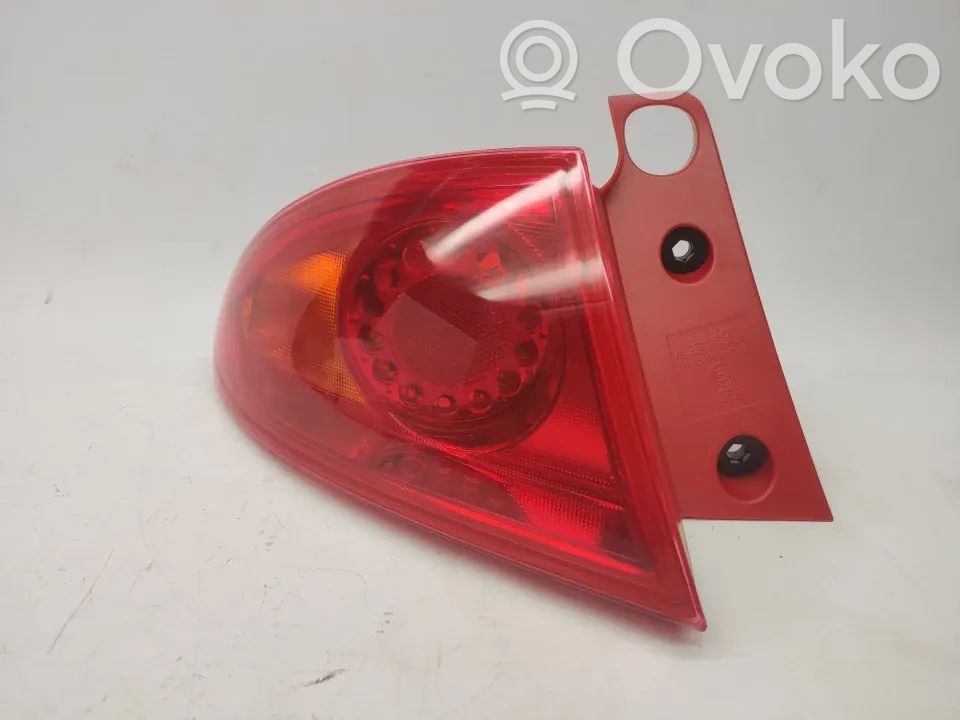 Seat Leon (1P) Tailgate rear/tail lights 