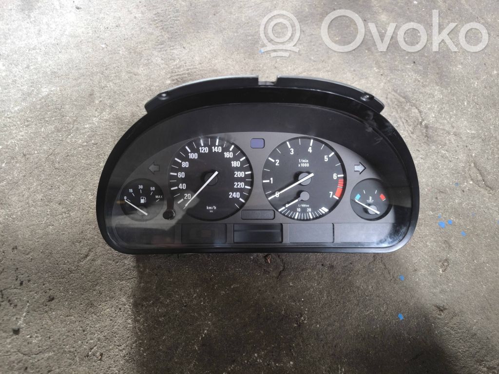 BMW 5 E39 Speedometer (instrument cluster) 