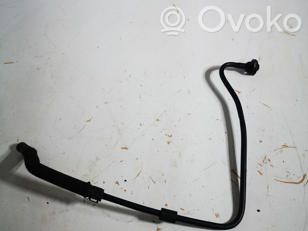 Engine coolant pipe/hose