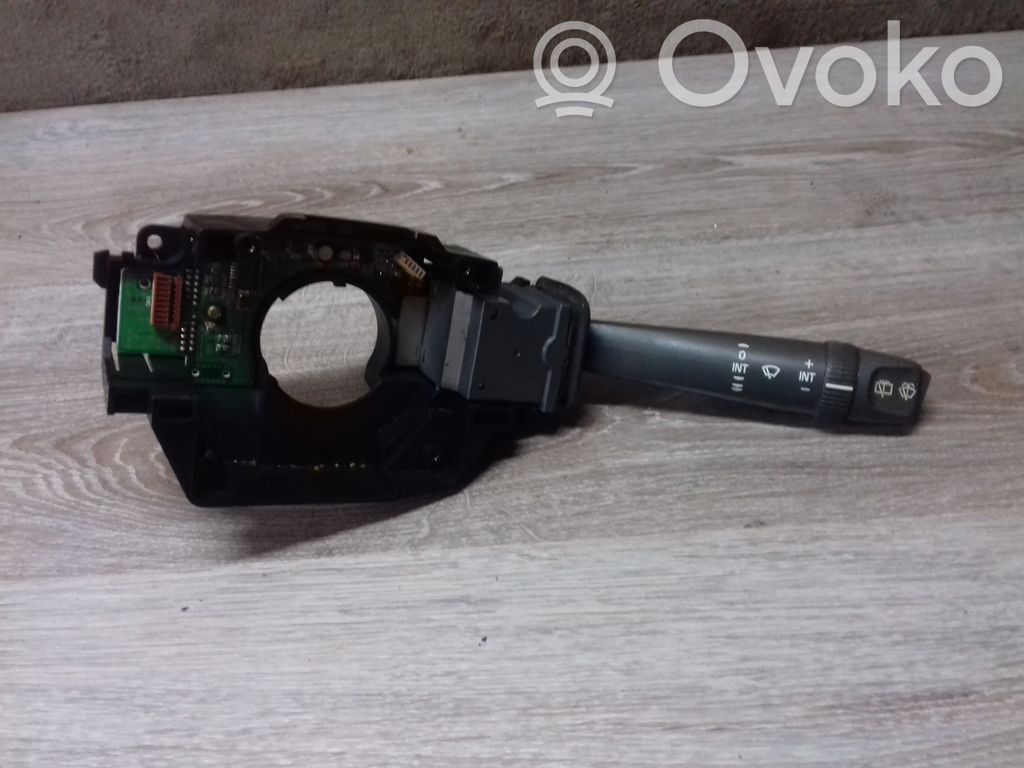 Volvo S80 Stikla tīrītāja vadības pogas kātiņš 