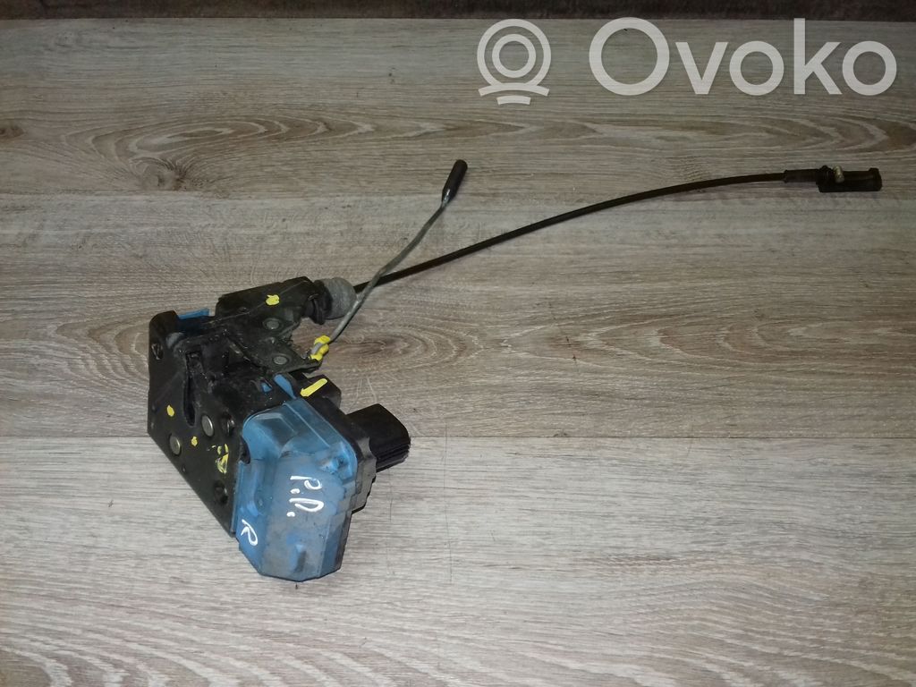Volvo S80 Priekšpusē slēdzene 