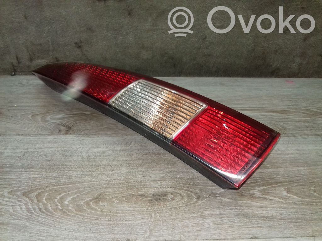 Volvo V70 Galinis žibintas kėbule 