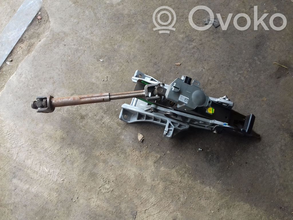 Volvo V50 Steering wheel axle 