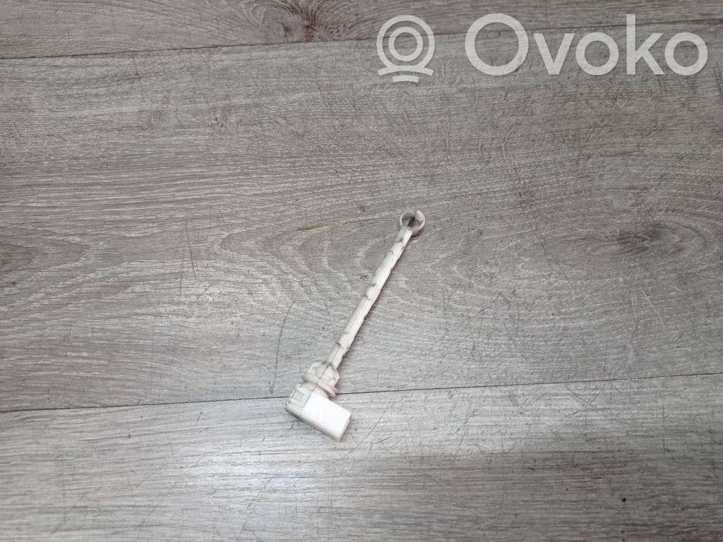 Interior temperature sensor   9171489