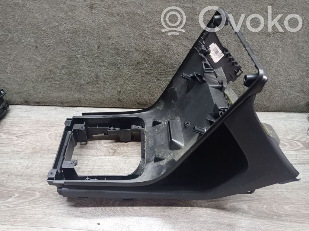 Volvo V70 Consola central 