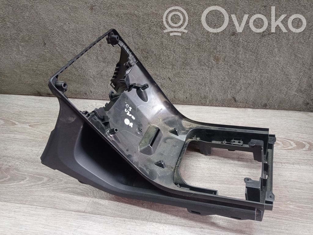 Volvo V70 Consola central 