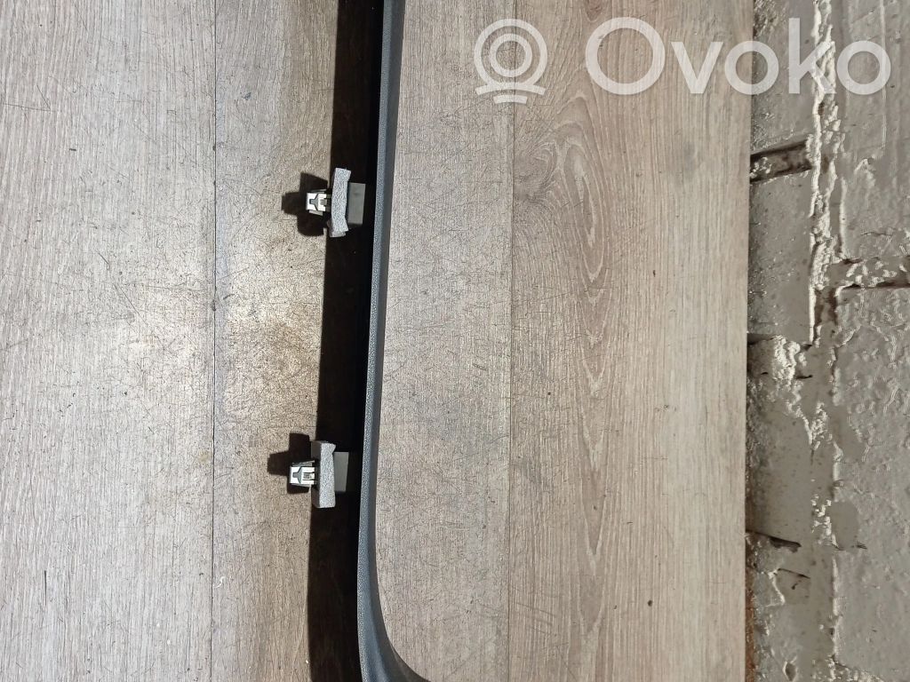 Volvo V40 Moldura protectora del borde delantero 