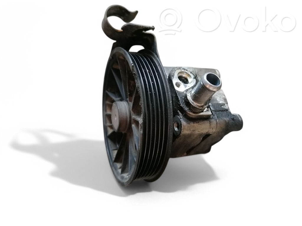 Volvo XC90 Ohjaustehostimen pumppu 