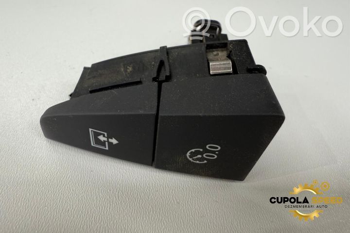 Head unit multimedia control   4G2927227