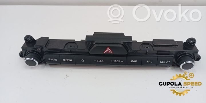 Head unit multimedia control   D996569210